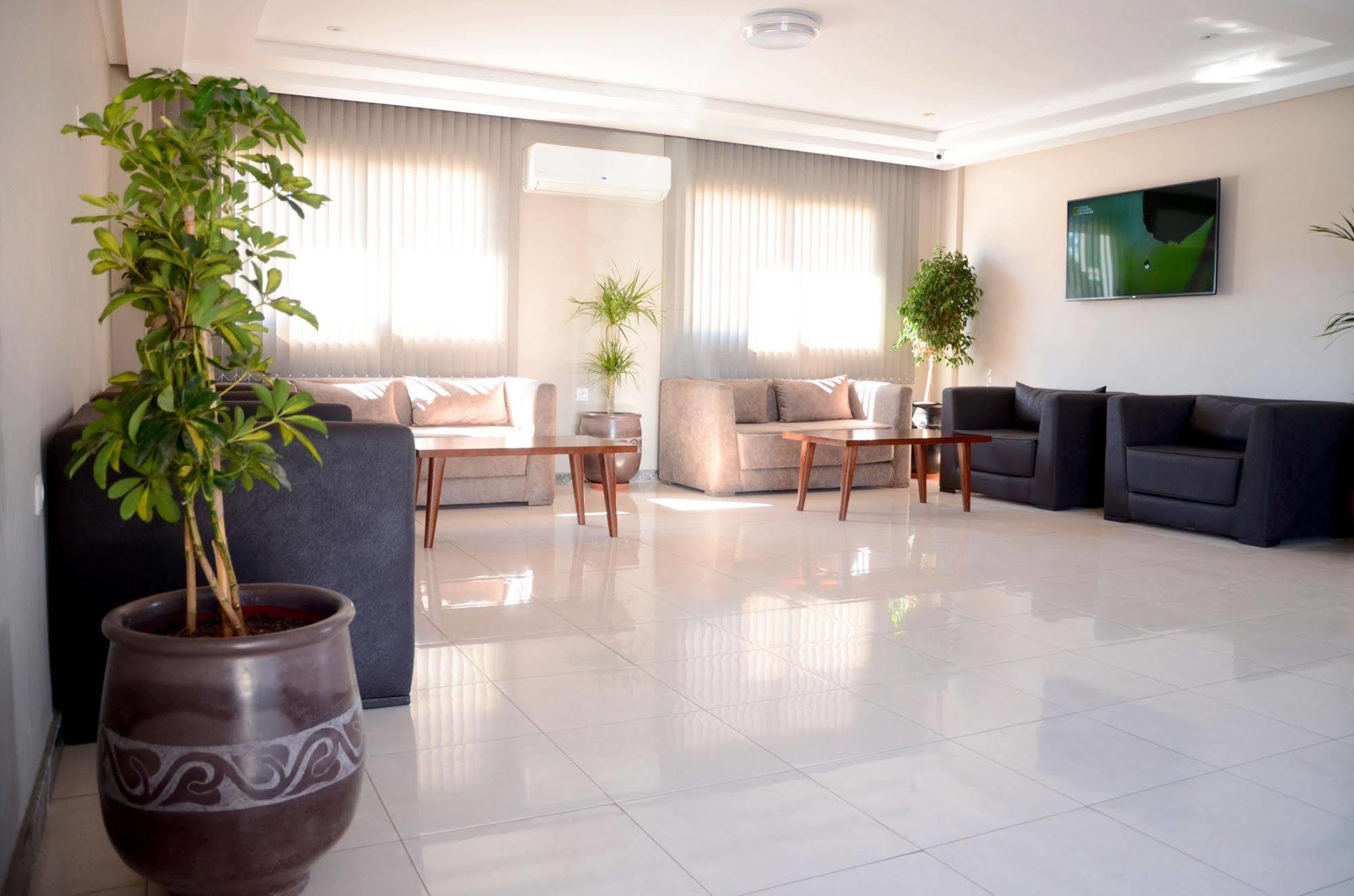 Safar Budget Ajarif ภายนอก รูปภาพ
